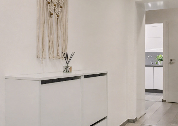 Na predaj kompletne zariadený 3-izbový byt v Petržalke