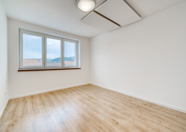 Na predaj 3-izbový byt v Plaveckom Mikuláši