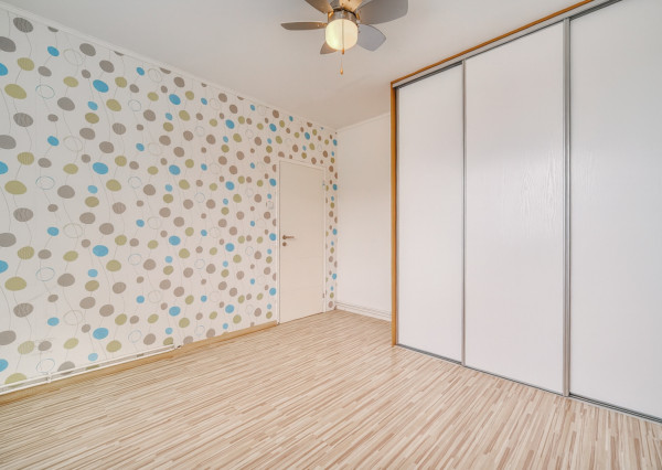 Na predaj 3-izbový byt vo výbornej lokalite v Stupave