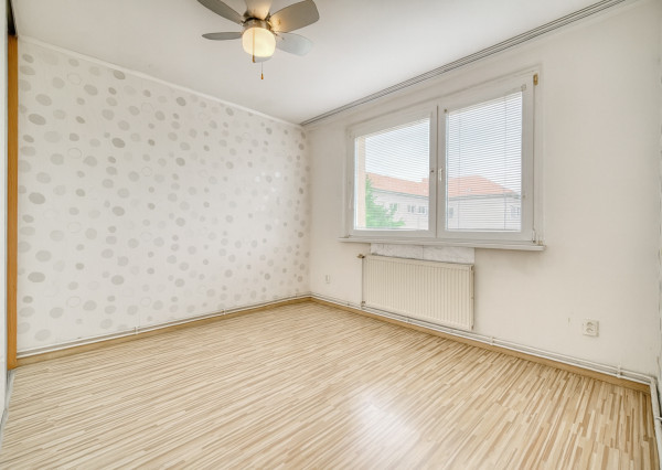 Na predaj 3-izbový byt vo výbornej lokalite v Stupave