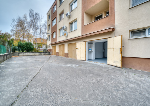 Na predaj 3-izbový byt vo výbornej lokalite v Stupave