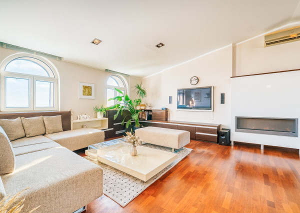 Na predaj 4-izbový byt s výhľadom na Malé Karpaty v Rači