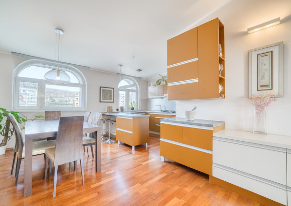 Na predaj 4-izbový byt s výhľadom na Malé Karpaty v Rači