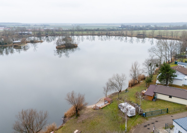 Na predaj stavebný pozemok v obci Sekule - Štrkovňa Lúčky