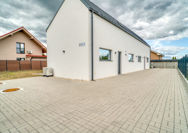 Na predaj nízkoenergetický 3-izbový rodinný dom pri jazere Nové Košariská