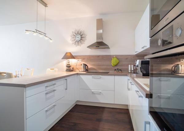 Na predaj 3-izbový byt s parkovaním v Senci