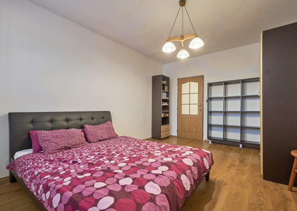 Na predaj 4-izbový byt s loggiou v centre mesta Snina