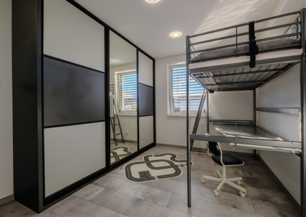 Na predaj novostavba 4-izbového luxusného rodinného domu v obci Dulova Ves – Vlčie doly