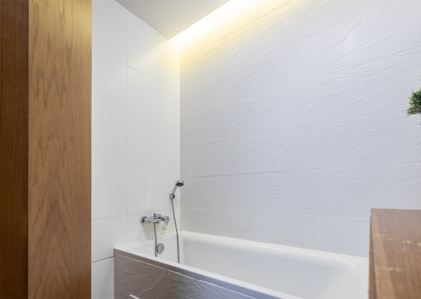 Na predaj slnečný 3-izbový byt v centre mesta Snina