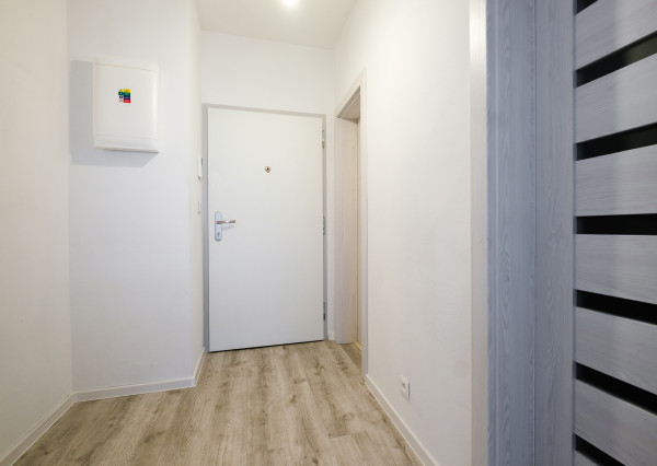 Na prenájom luxusný 2-izbový byt s balkónom a parkovacím státím vo vyhľadávanej lokalite v Prešove