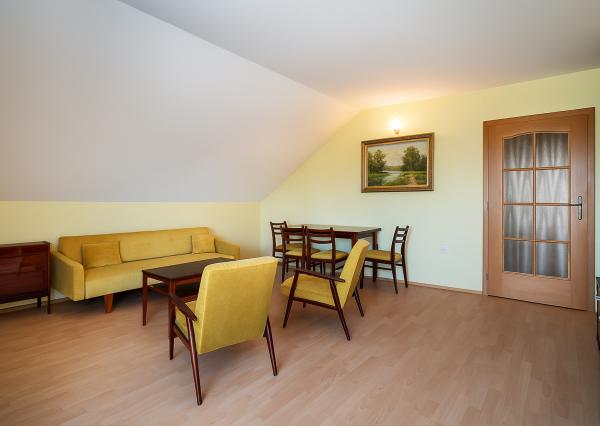 Na predaj poschodová 6-izbová vila v srdci Dunajskej Stredy