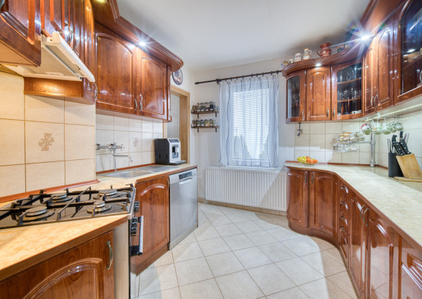 Na predaj rodinný dom v Chynoranoch