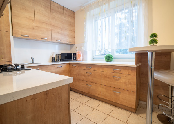 Na prenájom 3-izbový byt s garážou v Nitre - Čermáň