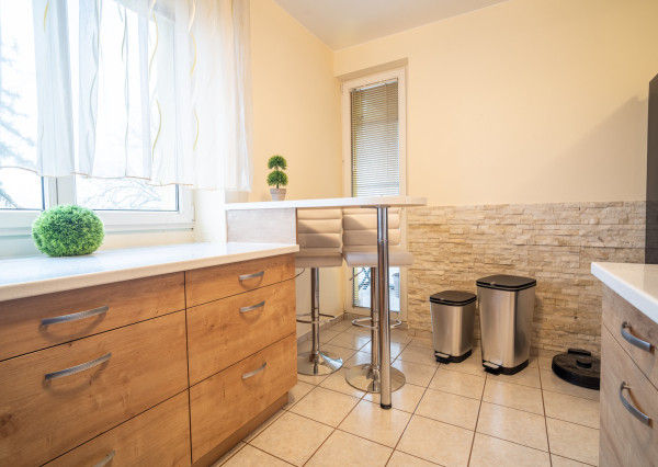 Na prenájom 3-izbový byt s garážou v Nitre - Čermáň