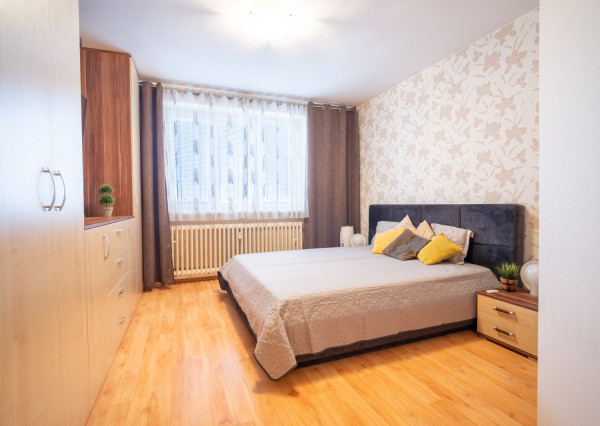 Na prenájom 3-izbový byt s garážou v Nitre - Čermáň