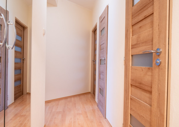 Na prenájom 3-izbový byt s garážou v Nitre - Čermáň