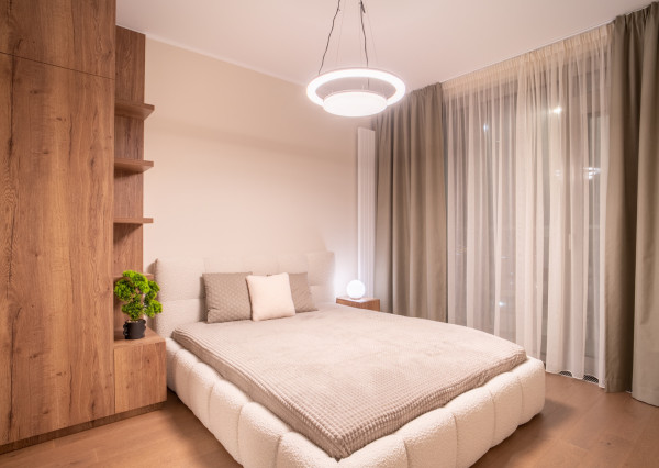 Na prenájom 2-izbový byt so šatníkom v Eurovea Tower – Bratislava