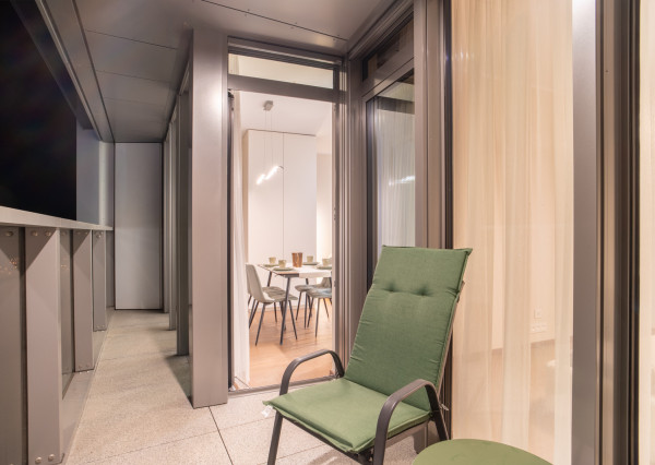 Na prenájom 2-izbový byt so šatníkom v Eurovea Tower – Bratislava