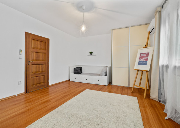 Na prenájom 3-izbový mezanín na Košickej ulici v Bratislave