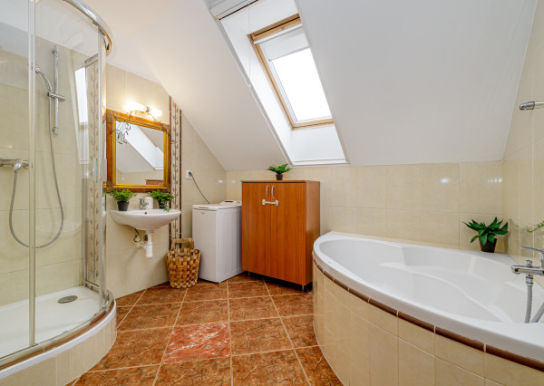 Na prenájom 3-izbový mezanín na Košickej ulici v Bratislave