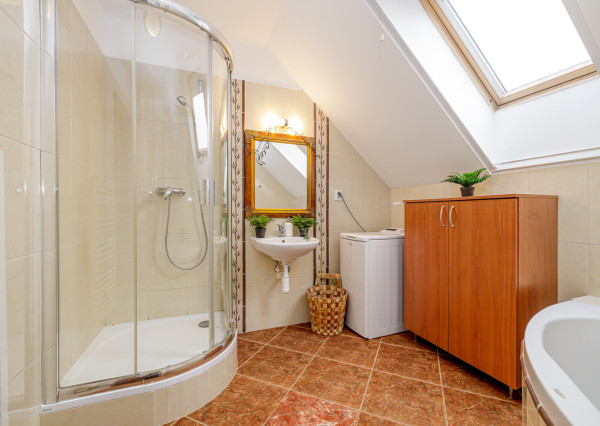 Na prenájom 3-izbový mezanín na Košickej ulici v Bratislave