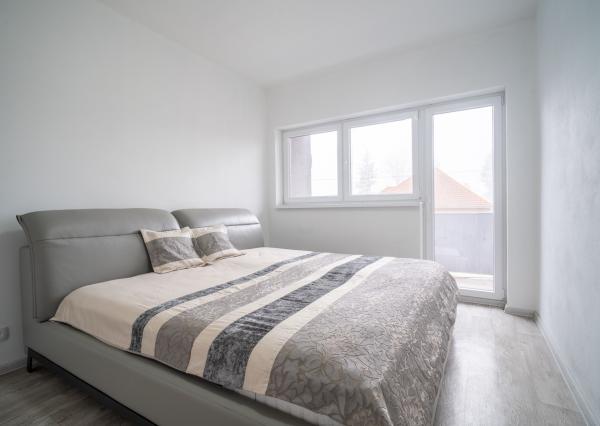 Na predaj polyfunkčná budova v obci Bardoňovo