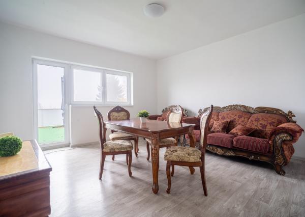 Na predaj polyfunkčná budova v obci Bardoňovo