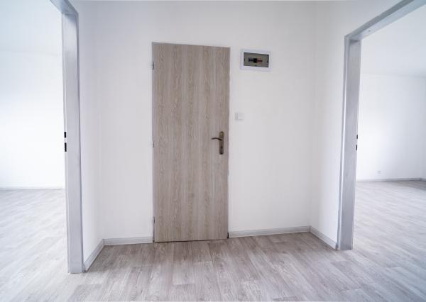 Na predaj polyfunkčná budova v obci Bardoňovo