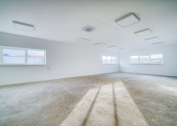 Na prenájom administratívny a obchodný priestor v Stupave