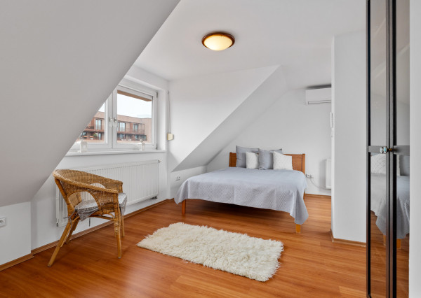 Na prenájom 3-izbový mezanín na Košickej ulici v Bratislave