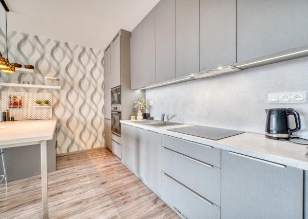 REZERVOVANÉ: Na predaj 2-izbový zariadený byt v novostavbe Bory