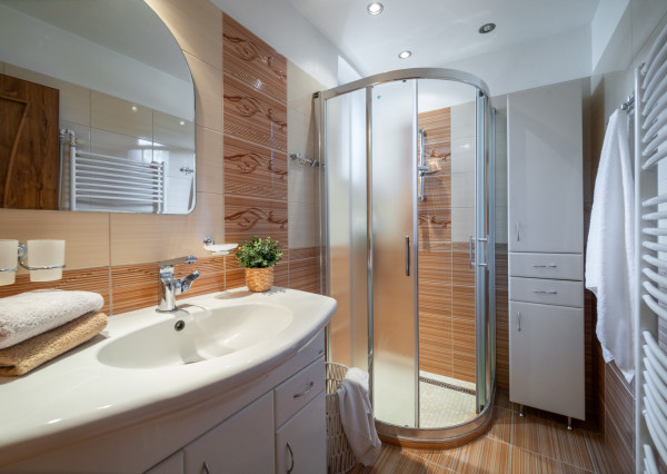 Nová znížená cena! Na predaj 5-izbový rodinný dom s veľkou záhradou v Novej Vsi nad Váhom