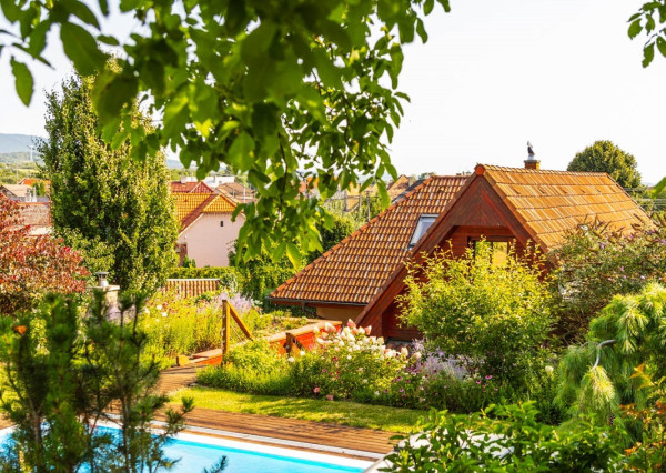 Na predaj impozantný rodinný dom v Ivanovciach