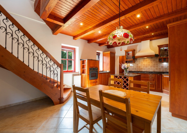 Na predaj impozantný rodinný dom v Ivanovciach