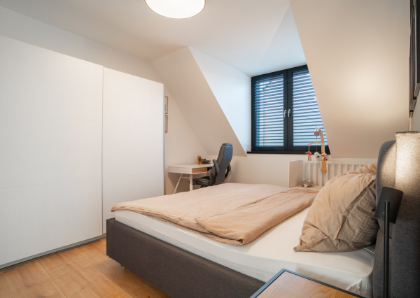 Na prenájom štýlový 3-izbový mezonet v historickom centre Trnavy