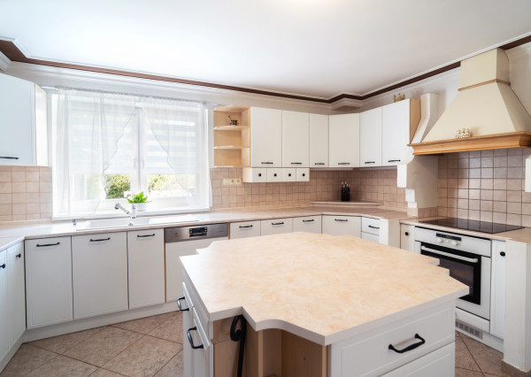 Na predaj 6-izbový rodinný v Zamarovciach