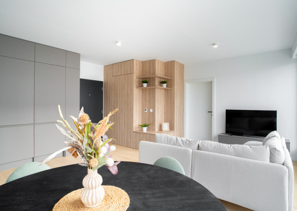 Na prenájom exkluzívny 2-izbový byt s terasou v centre Bratislavy