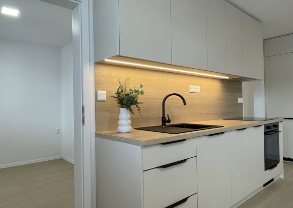 Na prenájom 2-izbový byt v centre Dubnice nad Váhom