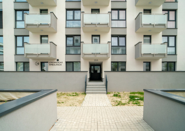 Na prenájom zaiadený 3-izbový byt v Stupave