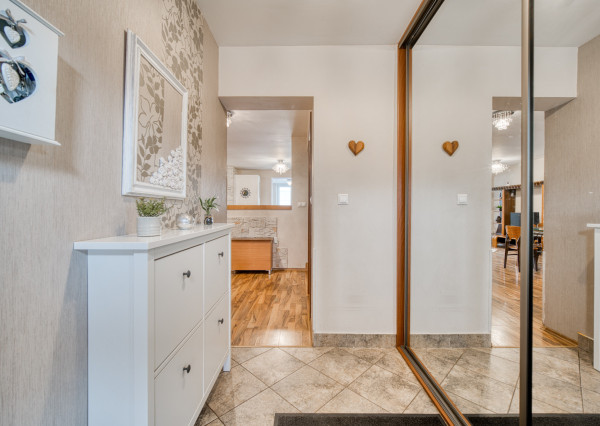 Na predaj dvojpodlažný 4-izbový dom v Malackách