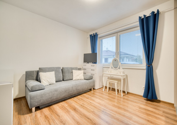 Na predaj príjemný 4-izbový byt v pokojnej časti Tomášova