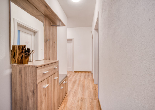 Na predaj príjemný 4-izbový byt v pokojnej časti Tomášova