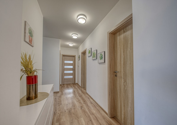 REZERVOVANÉ: Na predaj kompletne zariadený rodinný dom vo Voderadoch