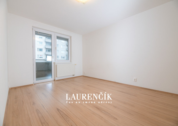 NA PREDAJ | 3-izbový byt s nadštandardnou výmerou v Trenčíne na ul. Liptovská