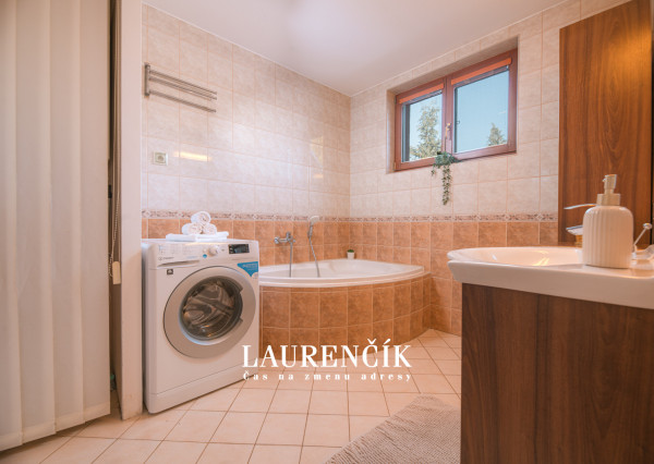 NA PREDAJ | Rodinný dom v Trenčíne s nadštandardným pozemkom 1 047 m²