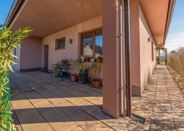 Na predaj rodinný dom s možnosťou ďalšej výstavby v Macove