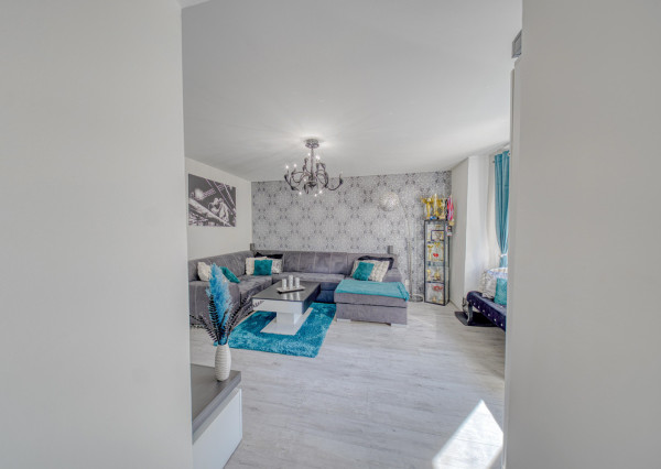 Na predaj kompletne zrekonštruovaný byt s balkónom v Hlohovci