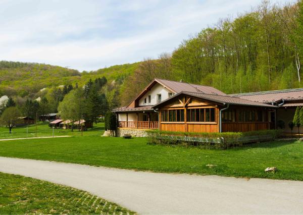 Na predaj rekreačný rezort v chránenej oblasti Bielych Karpát