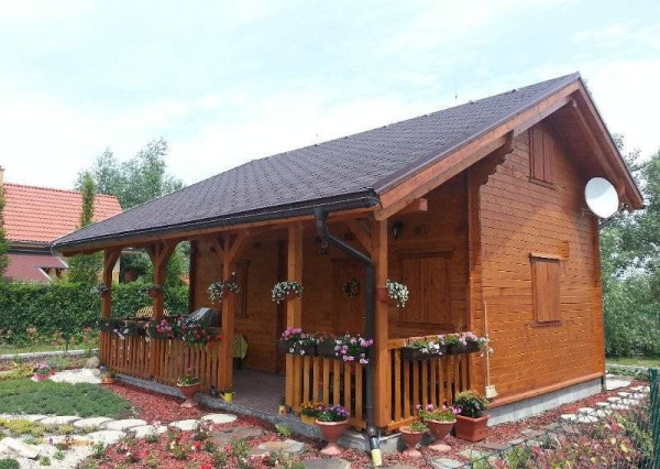 TOP investícia/ BnB chata na predaj s veľkým pozemkom