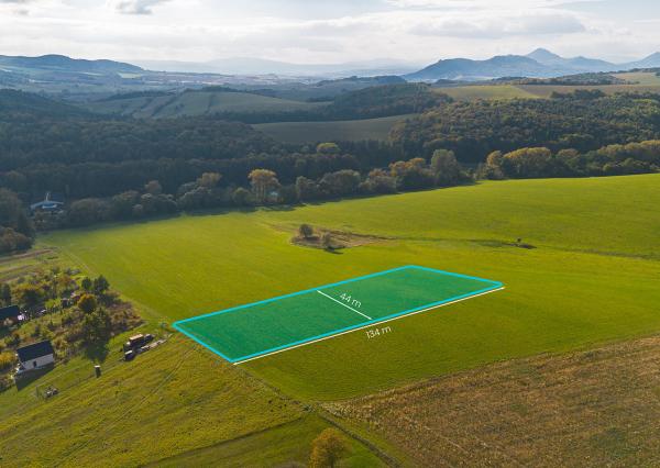 Na predaj investičný pozemok v Chmeľove